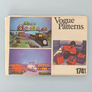 Vogue 1741 toys sewing pattern - complete and ff - Picture 1 of 3