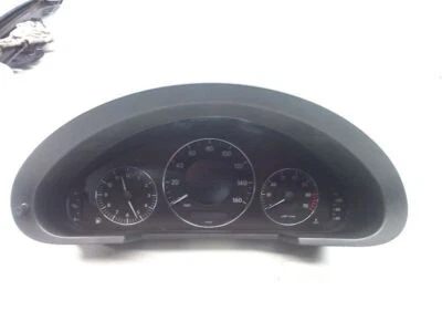 2005 Mercedes-Benz E320 E500 Speedometer - 2115409911 - R130866 - Изображение 1 из 4