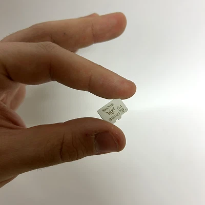 SanDisk Ultra MicroSDXC 64GB Card per Nintendo Switch Legend Of Zelda - Immagine 1 di 3