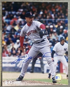 Tim Wakefield Signed 8x10 Boston Red Sox Photo Auto - Picture 1 of 1