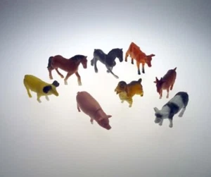 8 Farmtiere Bauernhof Pferd Kuh Hund Schwein - Bild 1 von 1