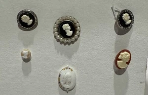 6 Early Cameo Buttons - Picture 1 of 1