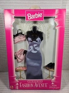 N920~ NRFB FASHION AVENUE ~ 1/6 MUÑECA BARBIE LENCERÍA SUJETADOR BRAGAS VESTIDO NRFP 14292 - Imagen 1 de 16
