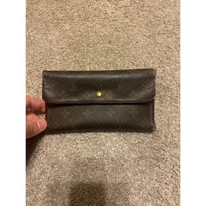 Louis Vuitton Tri Fold Geldbörse beschädigt - Bild 1 von 10