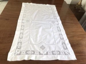 Vintage Lace Table Runner Tablecloth White Cotton 43x24.5 Inches - Picture 1 of 4