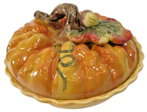 Autumn Pumpkin Pie Keeper Plate w Cover Lid 10" D Fall Motif Acorns Leaves Pl Rd - Picture 1 of 16