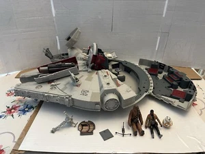 Hasbro Star Wars The Force Awakens Millennium Falcon Chewbacca Poe Bb8 - Picture 1 of 24