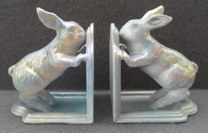 Sujetalibros de hierro fundido iridiscente Rabbit Bunny de 5" estante pesado para libros de cuentos caprichoso - Imagen 1 de 15