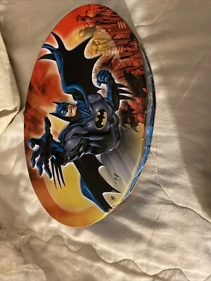 Lata de Batman coleccionable vacía de Warner Brothers ovalada Foto 1 de 4