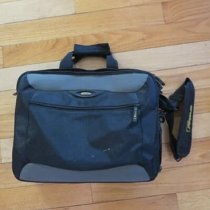 TARGUS  15" Laptop Notebook Messenger Bag Computer Travel Work School - Picture 1 of 8