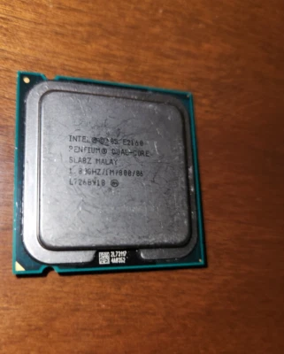 Intel Pentium Dual-Core CPU E2160 @ 1.8GHz/1M/800/06 - Part # SLA8Z - Image 1 of 3