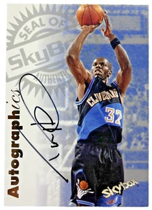 1997 SkyBox Premium Autographics Tyrone Hill Auto Cleveland Cavaliers - Picture 1 of 2