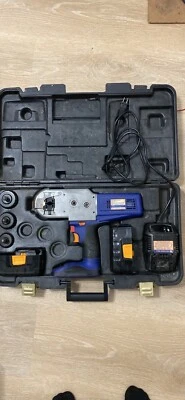 OSG  Pipe Cutter, Plumber Tool. Cuts 1/4”- 1 1/8” Pipe. Pvc/Steel - Image 1 of 4