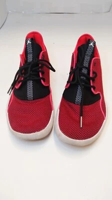 JORDAN ECLIPSE UNIVERSITY Red/ Black-White US Size 6Y - Image 1 of 4