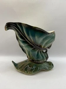 Shawnee Banana Leaf Vase Mid Century Modern Art Pottery - Picture 1 of 10