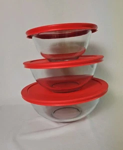 VTG 80s Pyrex Lot Of 3 Mixing Bowls Clear With Red Lids 1qt, 1.5qt and 2.5qt - Picture 1 of 13