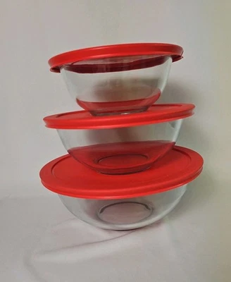 VTG 80s Pyrex Lot Of 3 Mixing Bowls Clear With Red Lids 1qt, 1.5qt and 2.5qt - Image 1 of 4