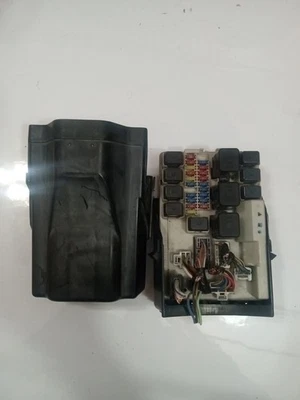 P/N 284B7AQ01B 03-07 Infiniti G35 03-05 Nissan 350Z Altima IPDM FUSE RELAY BOX - Image 1 of 4