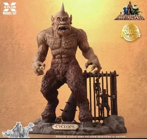 X-Plus 1/8 Cyclops w/Caged Sailor & Base Plastic Model Kit - Picture 1 of 4