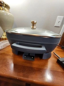 Beautiful 5 in1 Expandable skillet - grey Adjustible capacity comes complete - Picture 1 of 8