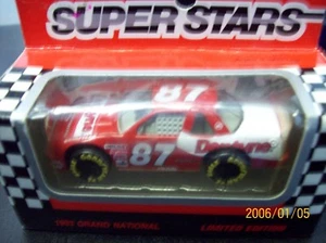 Matchbox 1:64 NASCAR 1993 Chevy Lumina #87 Joe Nemechek - Picture 1 of 1