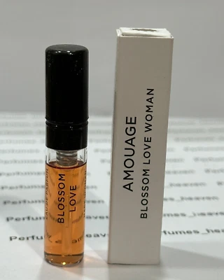 Amouage Blossom Love EDP Eau De Parfum Spray Deluxe Muestra tamaño 2 ml Foto 1 de 2