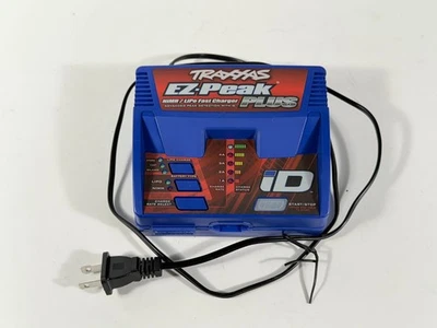 Cargador de batería rápido Traxxas 2970 EZ-Peak Plus NiMH/LiPo con iD: Rustler Slash Foto 1 de 3