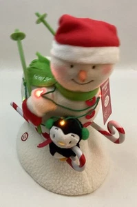 Hallmark Jingle Pals Swooshin Duo 2012 Peluche Canto Luces Esquí Muñeco de Nieve VIDEO - Imagen 1 de 11