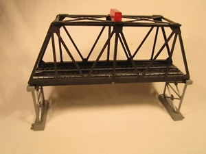 HO Scale BACHMANN 5 Over/Under Blinking Bridge plus extras [Z212] - Picture 1 of 2