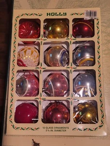 VINTAGE 12 GLASS CHRISTMAS ORNAMENTS BY HOLLY - Picture 1 of 1