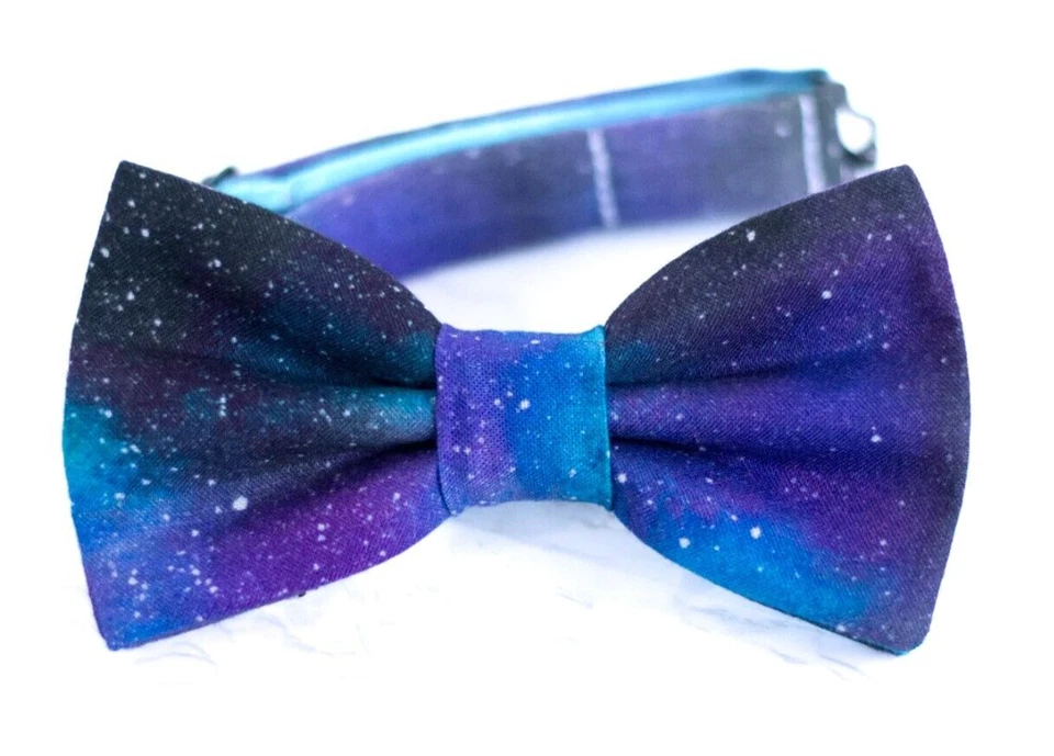 Pajarita hecha a mano galaxia pre atada hombres adultos azul púrpura nerd geek científico regalo Foto 1 de 4