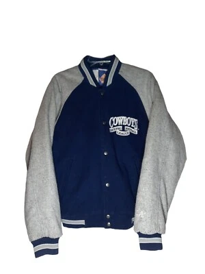 CHAQUETA UNIVERSITARIA ATLÉTICA CON LOGOTIPO DE DALLAS COWBOYS Colección Equipo Clásico PEQUEÑA DE COLECCIÓN Foto 1 de 4
