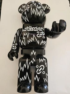 The Chemical Brothers Bearbrick 400% Black Medicom Spielfigur. 27 cm. - Bild 1 von 7