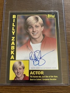 Billy Zabka 2022 Topps Archives Caja Topper Autógrafo Jumbo Tarjeta Karate Niño #KK2 - Imagen 1 de 2