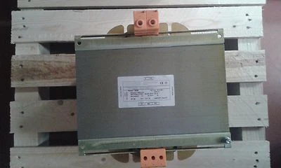TRASFORMATORE ELETTRICO MONOFASE ISOLAMENTO 4000 VA - 4KVA 230 +-5% /230V - Immagine 1 di 2