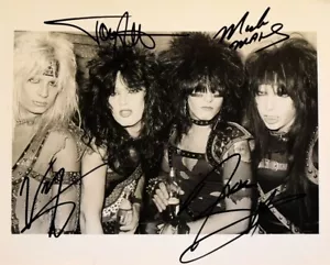 MOTLEY CRUE POSTER/STAMPA/FOTO AUTOGRAFATO FIRMATO RP B&W VINCE NEIL NIKKI SIXX - Foto 1 di 1