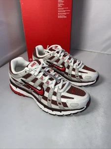 ✨️Nike P-6000 Summit White/Fire Red Größe UK W2,5/M3 EU 35,5 Brandneu Half Box✨️ - Bild 1 von 7