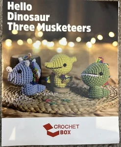 Dinosaur 3 Musketeers Learn To Crochet Kit Yarn Hook Filling Needles MORE NEW - Bild 1 von 8