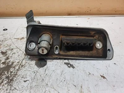 VW CADDY 2K OUTER LH REAR  DOOR HANDLE 08/10-06/15 — 第 1/4 张图片