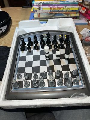 EXCALIBUR King Master 2 in 1 Electronic Chess&Checker Game W/Magnetic Pcs No Box - Image 1 of 4