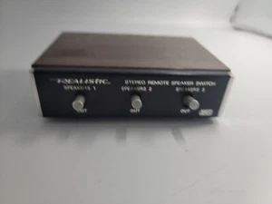 Realistic Stereo Speaker Switch 3-Way Walnut Radio Shack (Untested) Cat 40-125A - Picture 1 of 5
