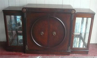 MAHOGANY COCKTAIL BAR  LIQUOR CABINET BUFFET SIDEBOARD WITH JAVIT GLASSWARE Cover