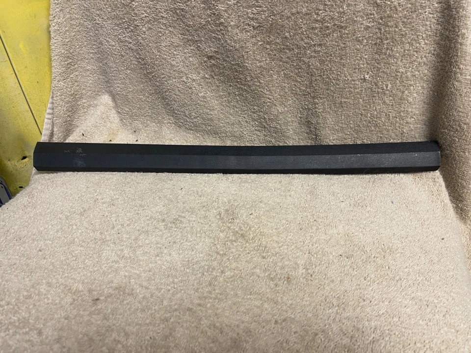 PARAGOLPES TRASERO THUNDERBIRD 1977-79 NUEVO DE STOCK FORD D7OB-17C997-AWA Foto 1 de 4