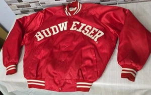 Vintage Budweiser Bomberjacke Rot Satin USA Made L/XL Weiß Logo 80er 90er Bier - Bild 1 von 24