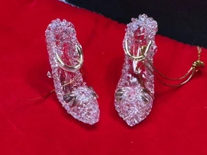 High Heel Glass Shoe Christmas Ornaments. Set of 2. - Picture 1 of 11