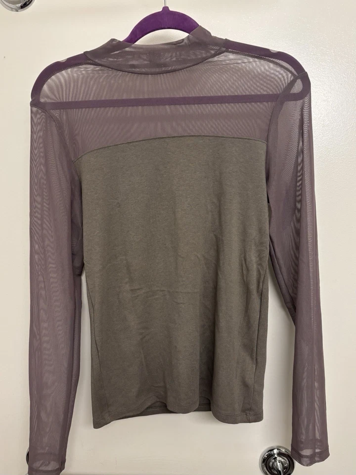 Camisa deportiva de manga larga gris con malla Gap - talla M Foto 1 de 2