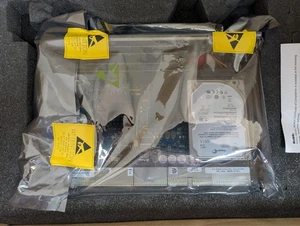 Silnik routingowy Juniper Networks RE-A-2000-4096-WW-S fabrycznie nowy stary magazyn - Zdjęcie 1 z 7
