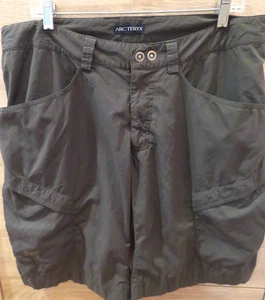 Arcteryx Rampart Shorts Mens OD Sz 36 Cargo Pockets Hiking Stretch Nylon 12" Ins - Picture 1 of 16