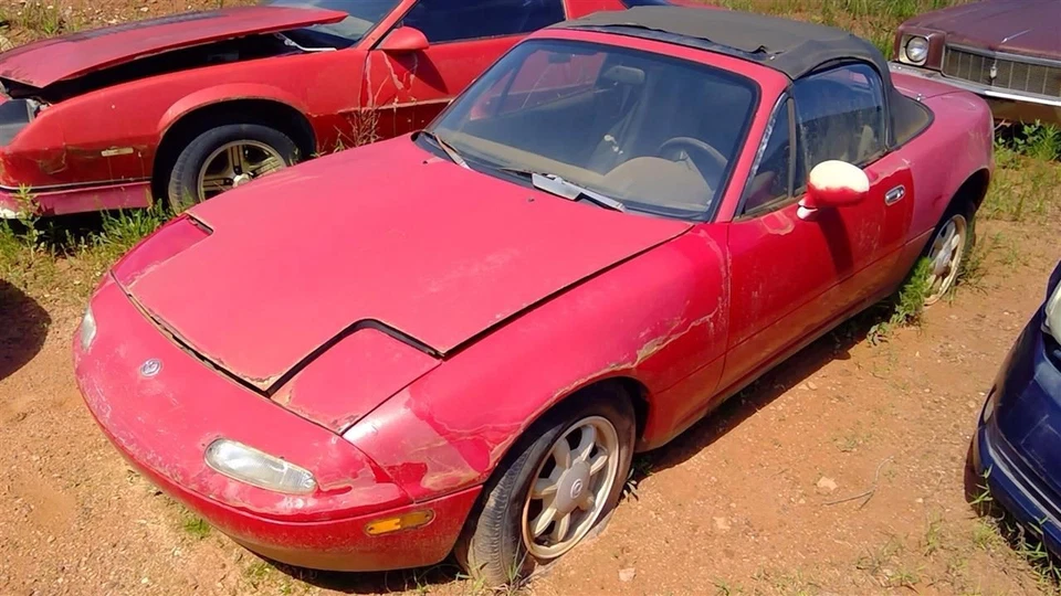 Radiador compatible con 90-93 MAZDA MX-5 MIATA 237069 Foto 1 de 4