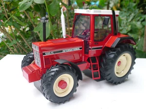 1:16 UH 6334 International 1255 XL Tractor Construct Farm Machine Diecast Model - Picture 1 of 24